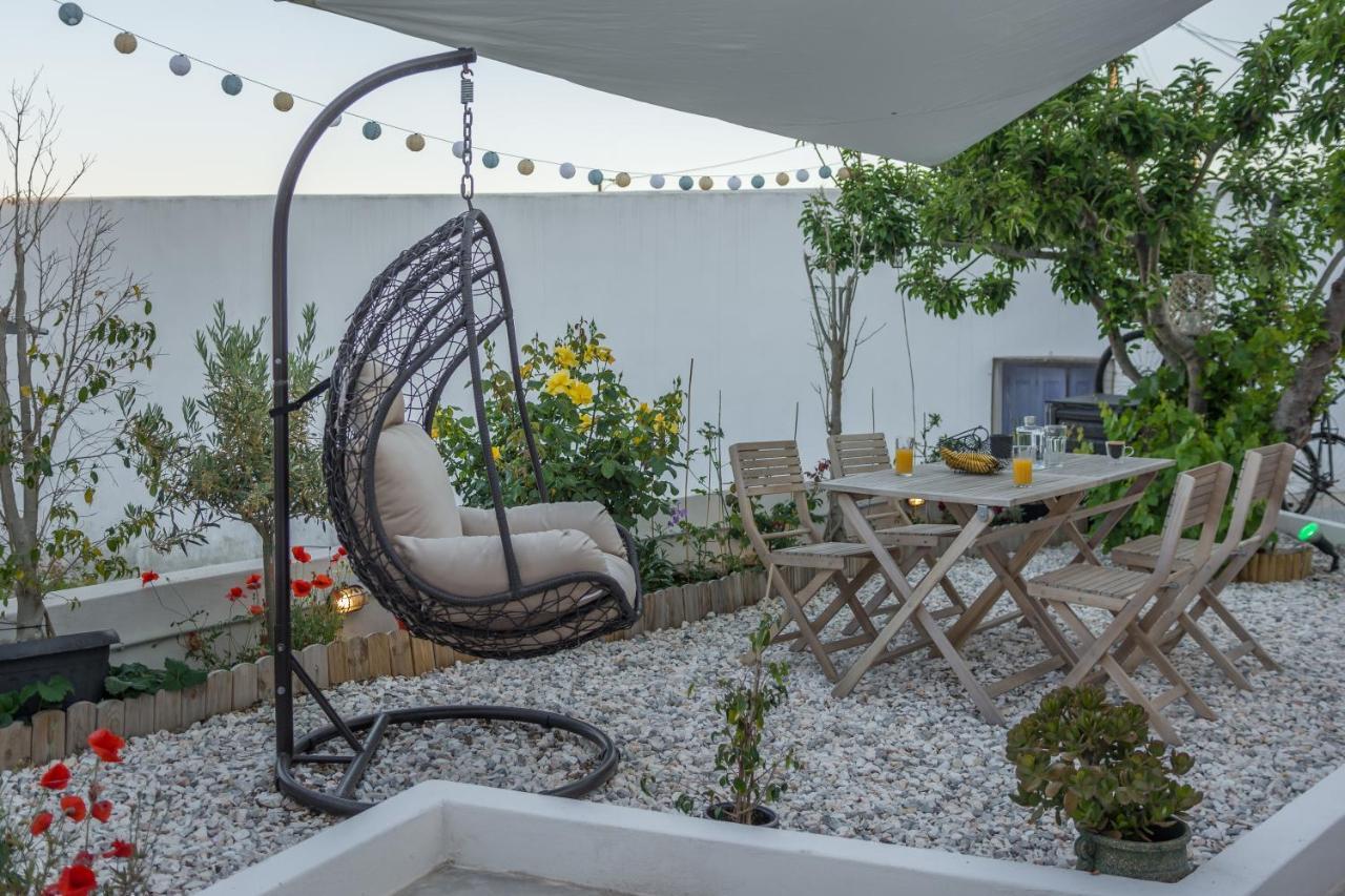 Milos Guesthouse Triovasálos Zewnętrze zdjęcie